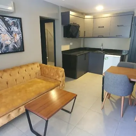 Apartamento Havuz Kenari Luks Mobilyali Merkezi Konumlu Daire